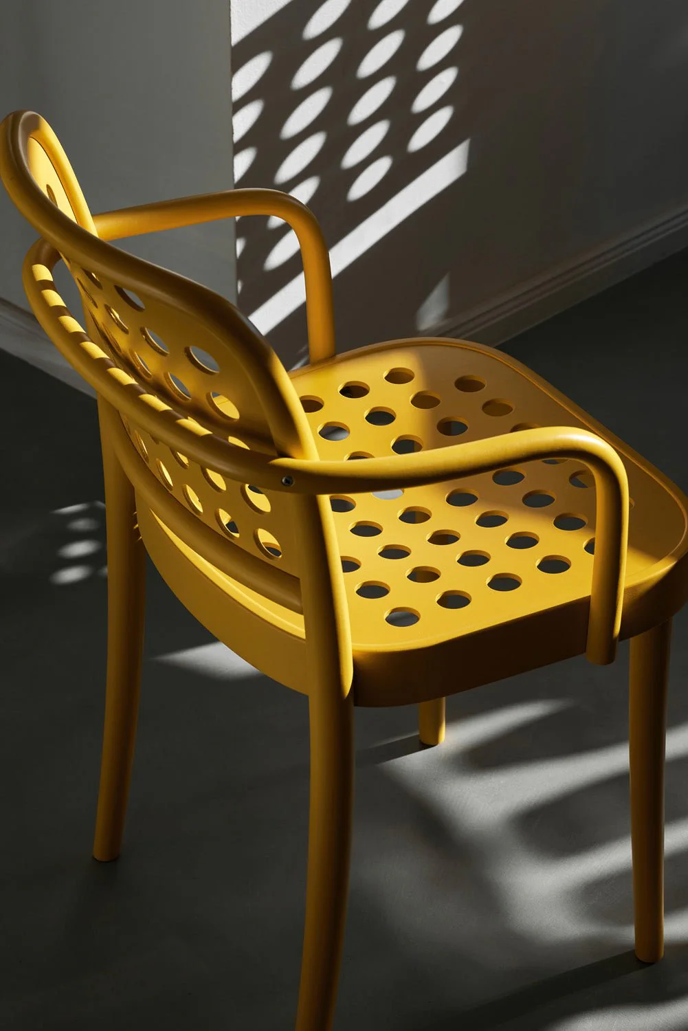 822 Bentwood Armchair by Ton - Image 9