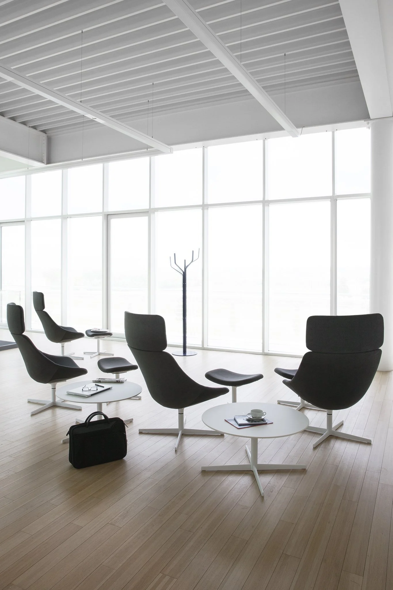 Auki S113P Lounge Chair by Lapalma - Image 4