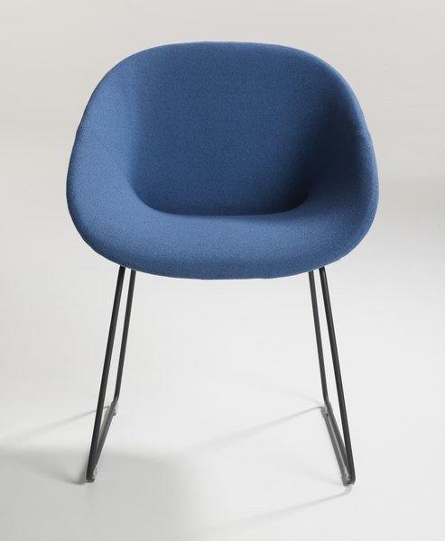Beso Sled Base Armchair by Artifort - Image 2