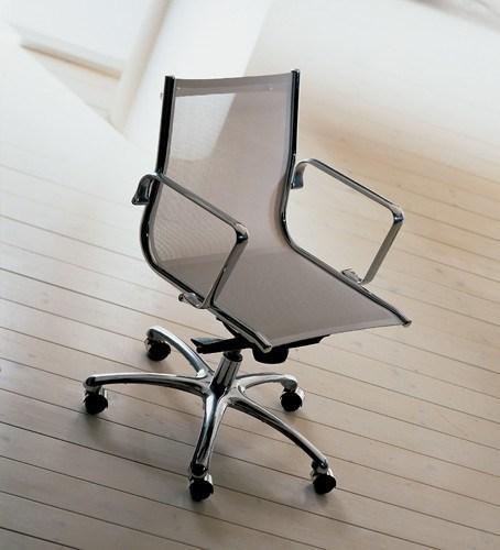 Classic Aluminum Management Chair - Mesh Seat - Image 3