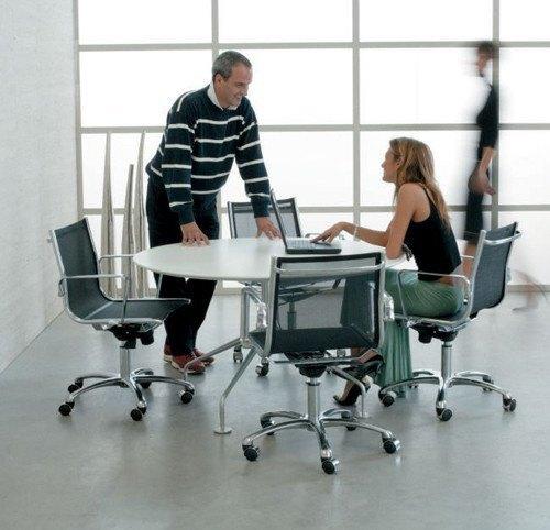 Classic Aluminum Management Chair - Mesh Seat - Image 5