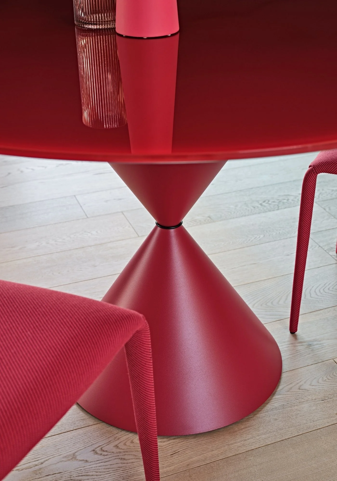 Clessidra Dining Table by Midj - Image 10