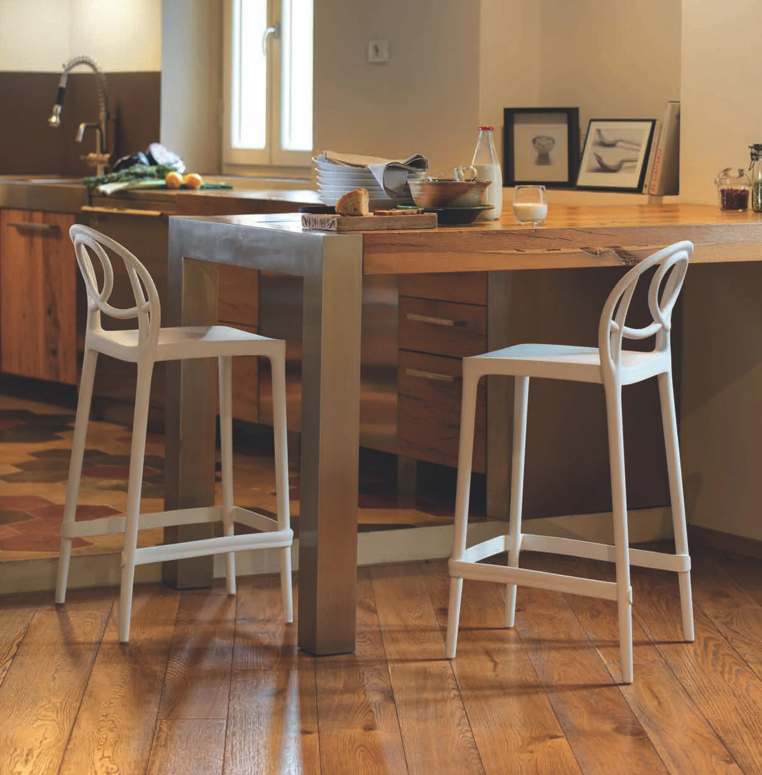 Etoile Stackable Stool by Green - Image 7