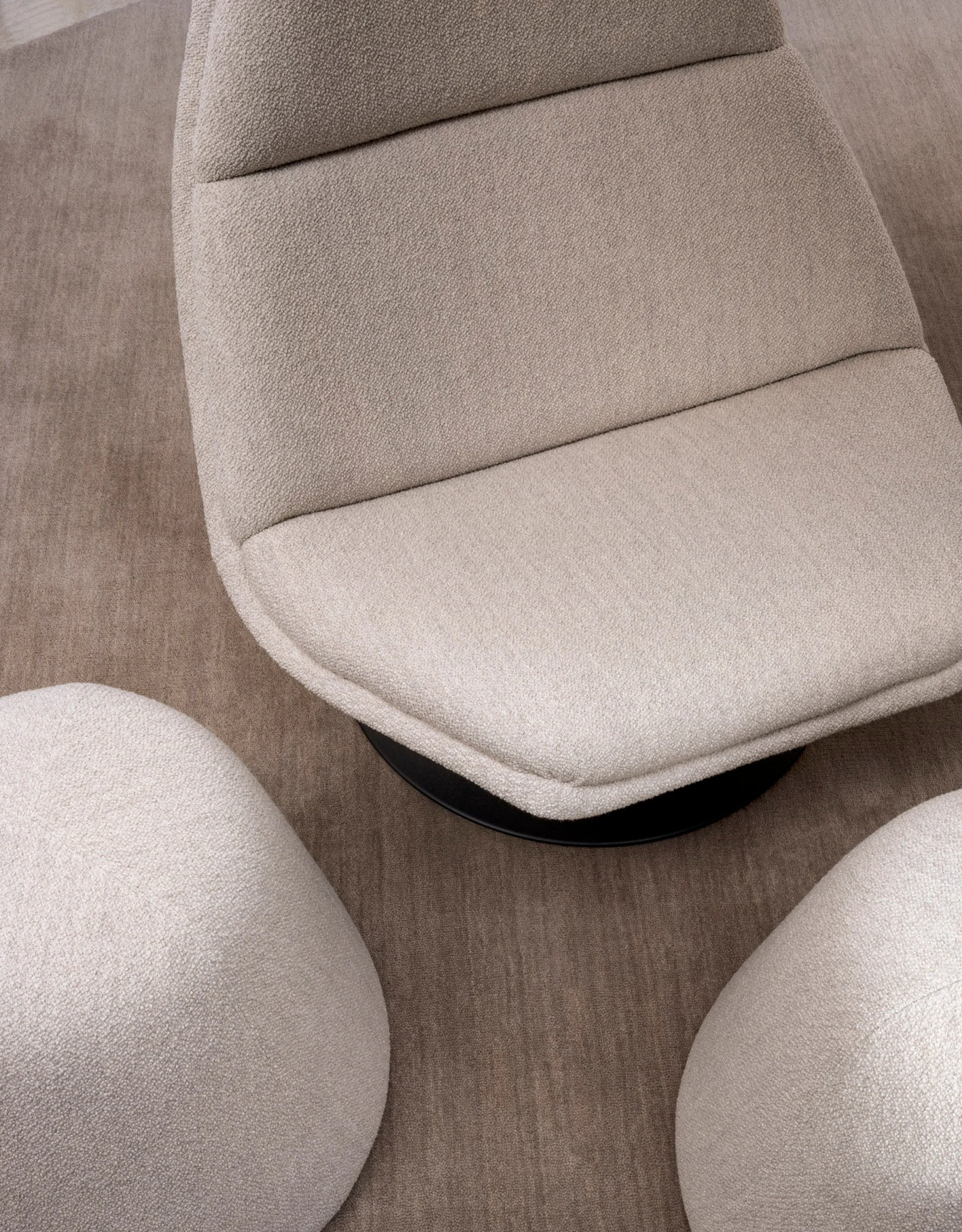 F511 Lounge Chair by Artifort - Image 7