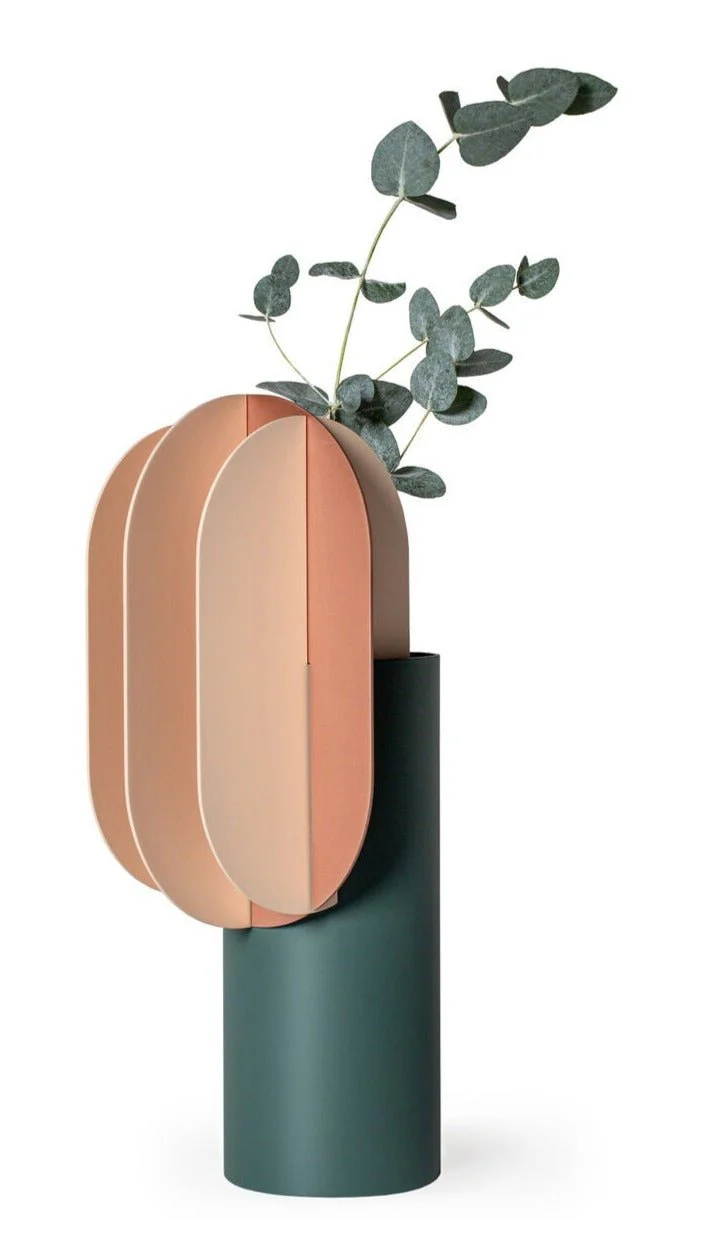 Gabo Vase CS10 by Noom