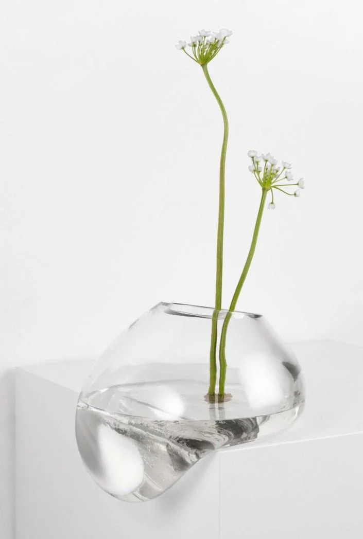 Gutta Vase by Noom