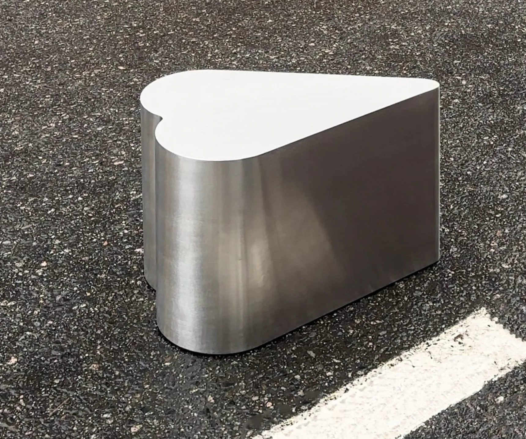 Heart SST Side Table - Brushed Stainless Steel by Oitoproducts - Image 11