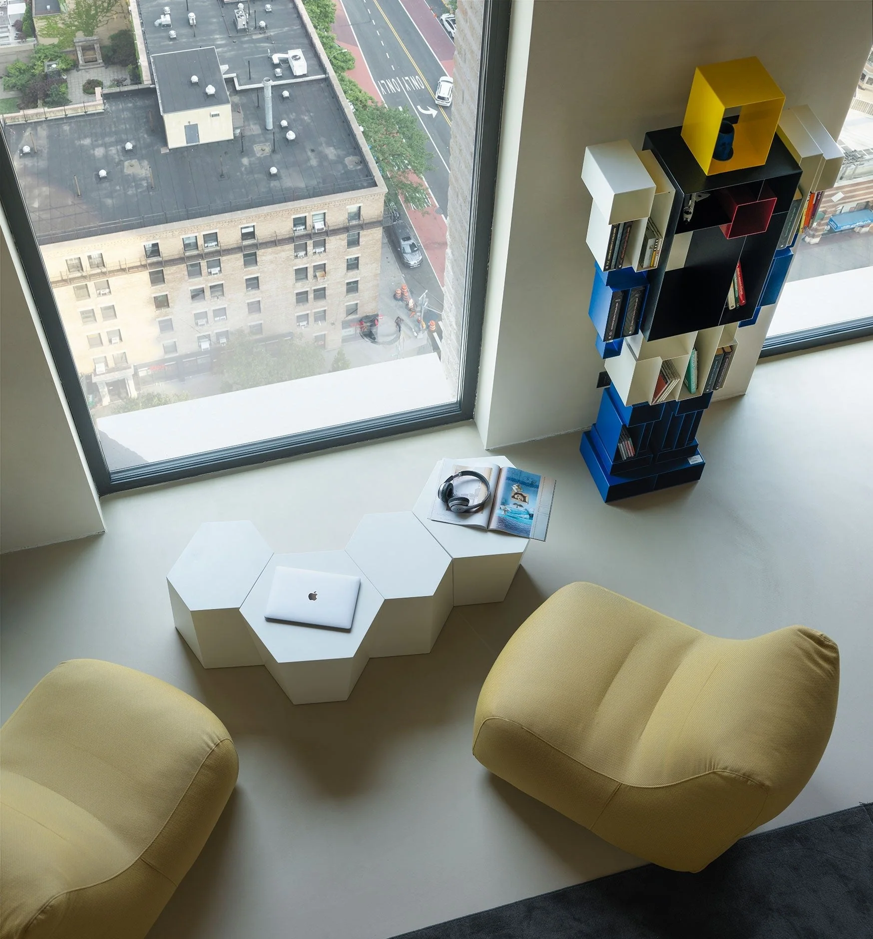 Hexagon Side Table by Horm - Image 28