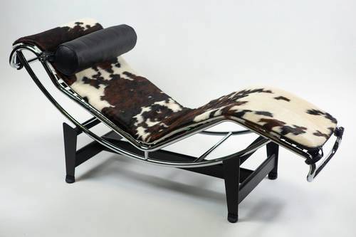 Le Corbusier Chaise Lounge in Pony (LC4) - Image 13