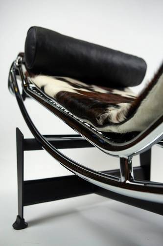 Le Corbusier Chaise Lounge in Pony (LC4) - Image 8