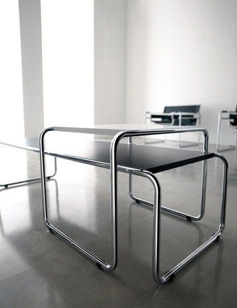 Marcel Breuer Small Laccio Table - Image 4