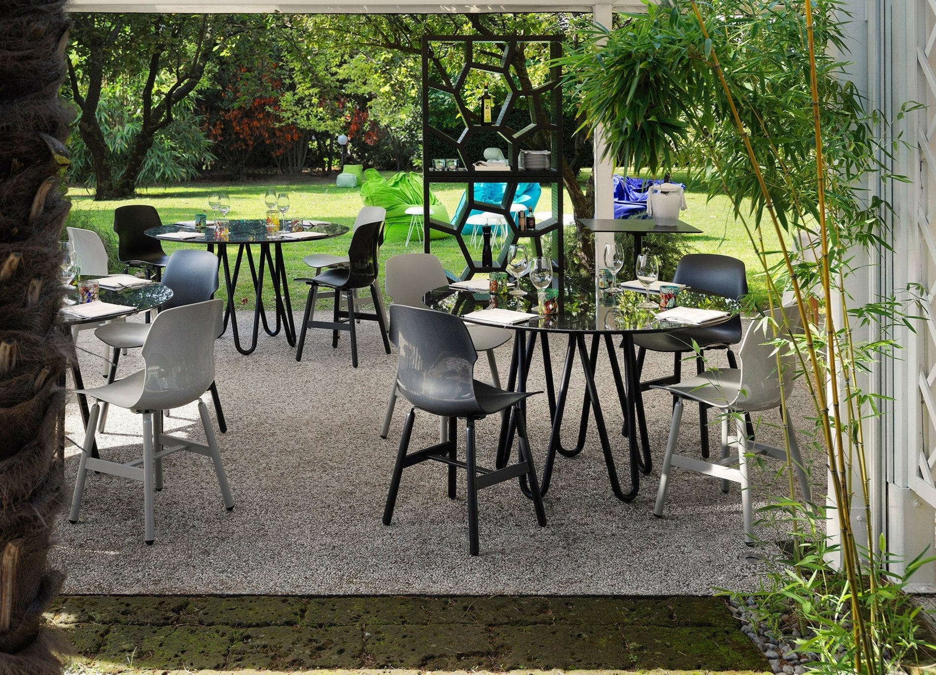 Meduse Dining Table by Casamania - Image 12