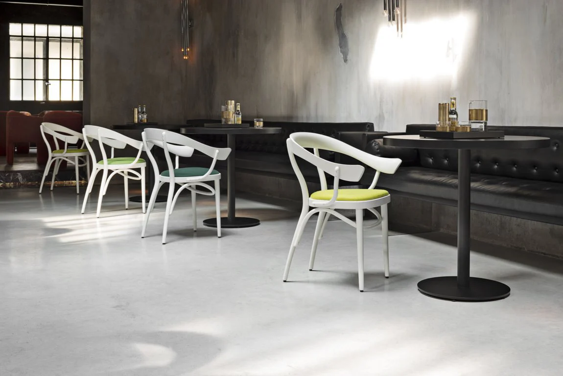 Nigel Coates Bistrotstuhl Bentwood Armchair (Upholstered) by GTV - Image 4
