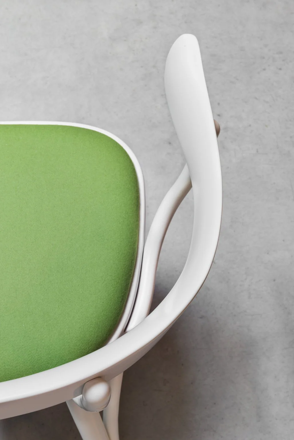 Nigel Coates Bistrotstuhl Bentwood Armchair (Upholstered) by GTV - Image 6