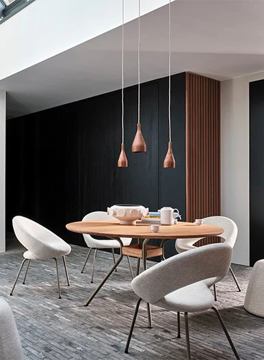 Nina Chair by Artifort - Image 30