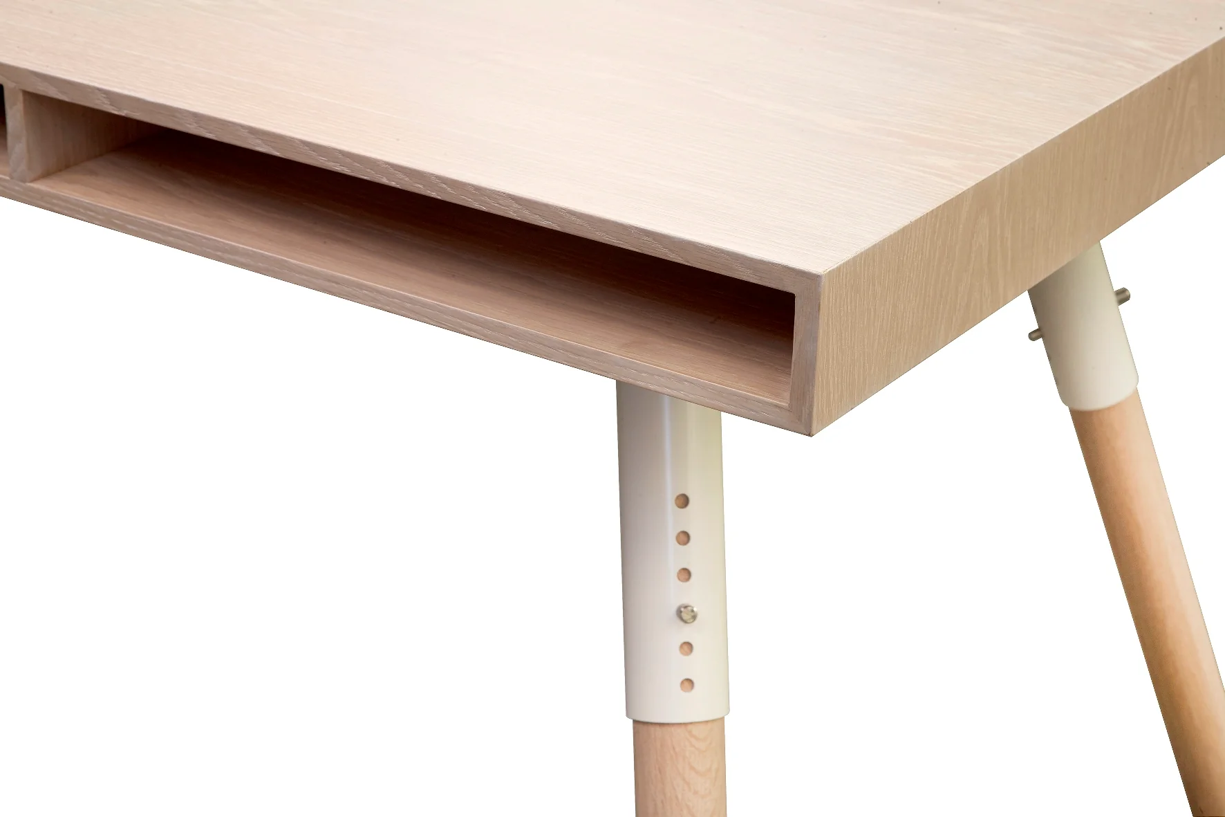 Phill Dining Table by Spectrum Design - Image 7