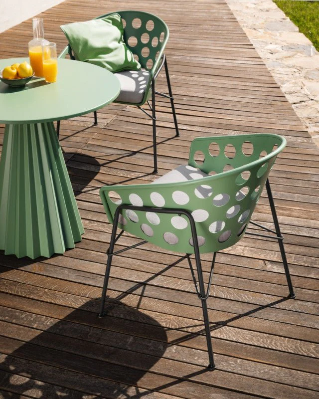 Plisse 48" Dining Table by Midj - Image 4