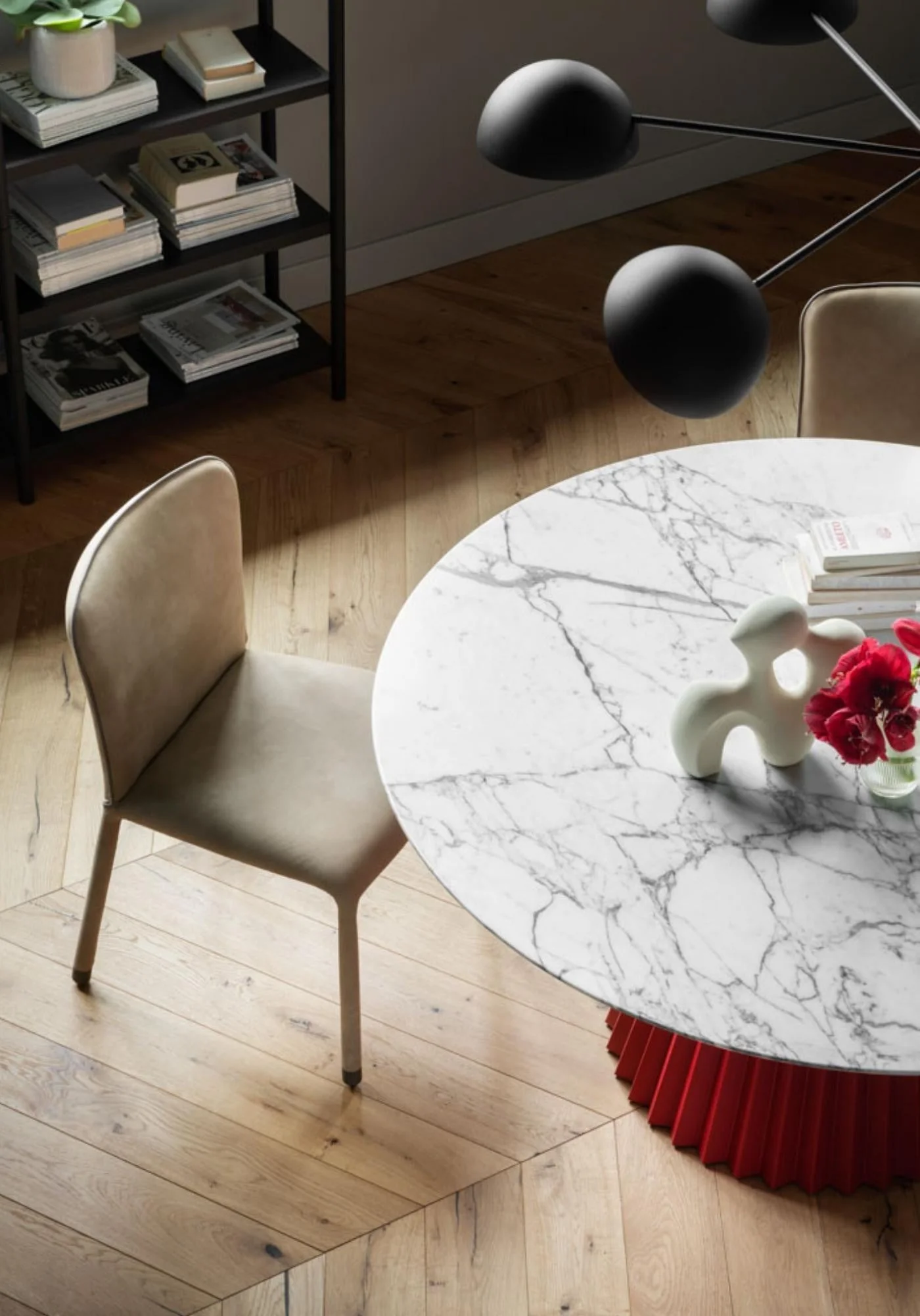 Plisse 59" Dining Table by Midj - Image 6