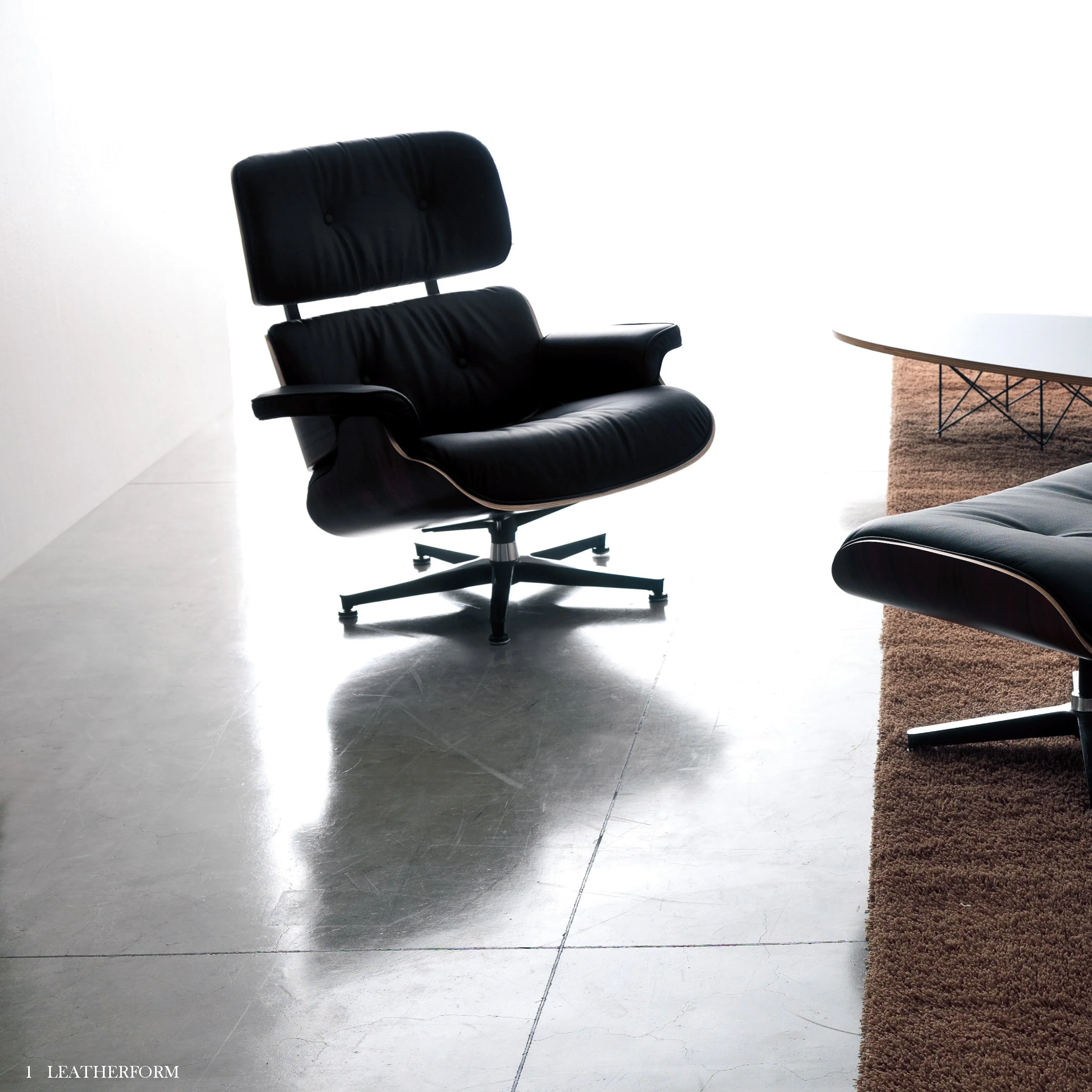 Classic Plywood Lounge Chair - Image 4