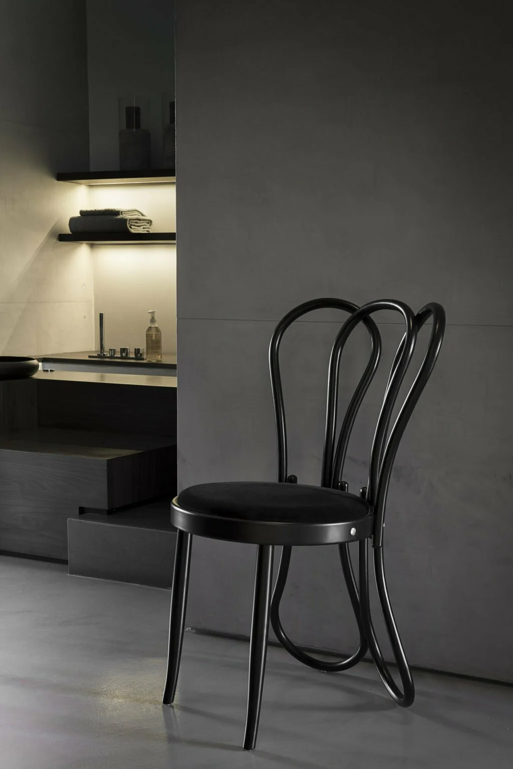 Post Mundus Bentwood Chair (Upholstered) by GTV - Image 4