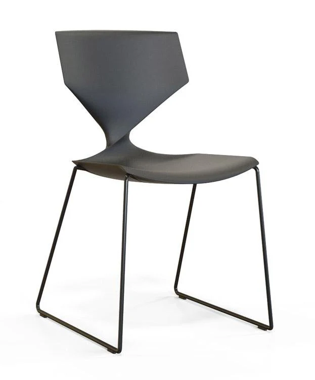 Quo Sled Base Chair (910.03) by Tonon