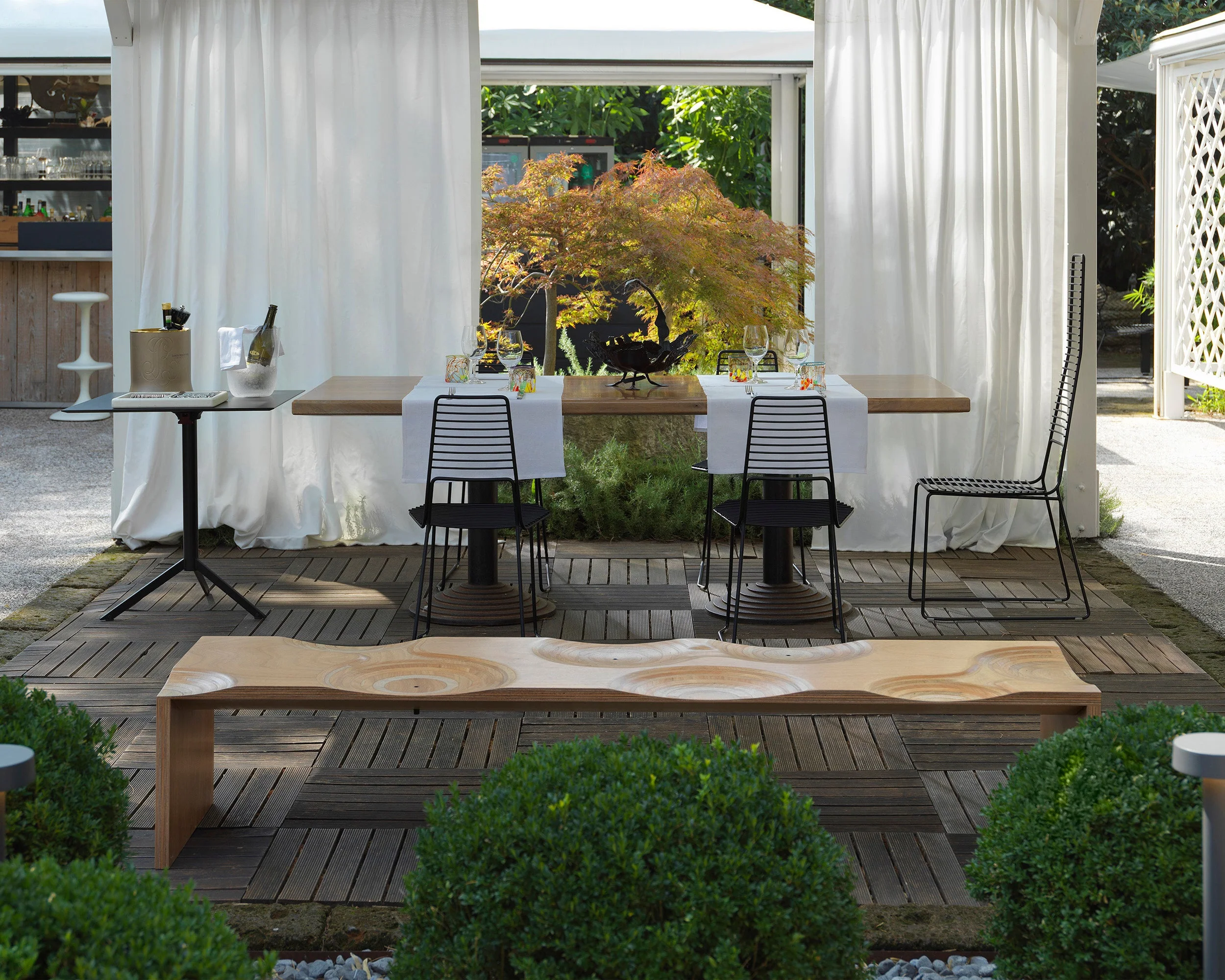 T4 Bistrot Foldable Table by Casamania - Image 19