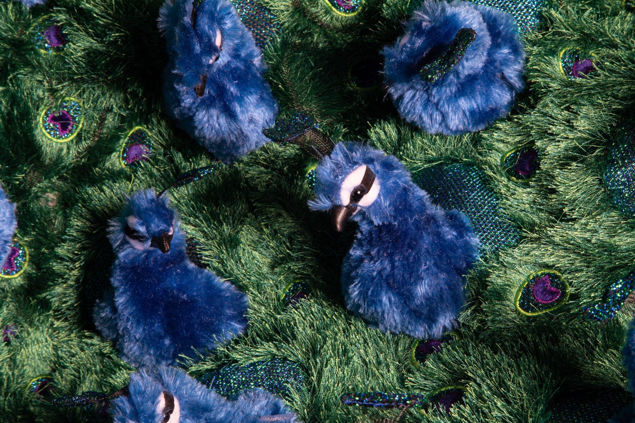 The Royal Lounge Chair by AP Collection - Image 10