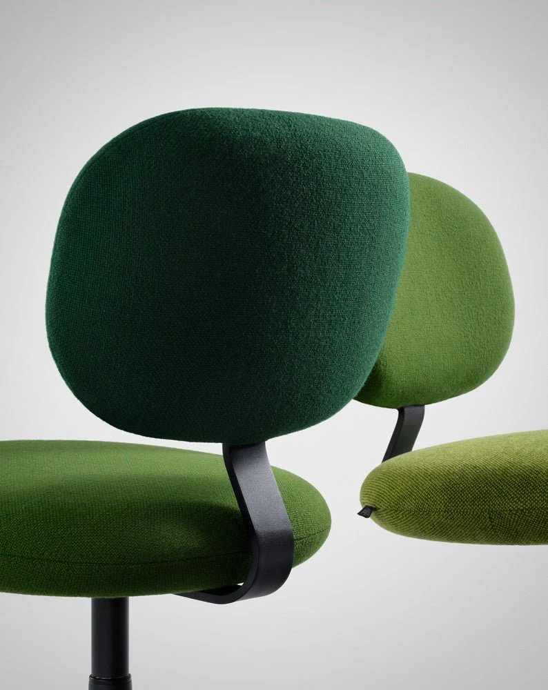 Vega Chair with Star Base by Artifort - Image 6